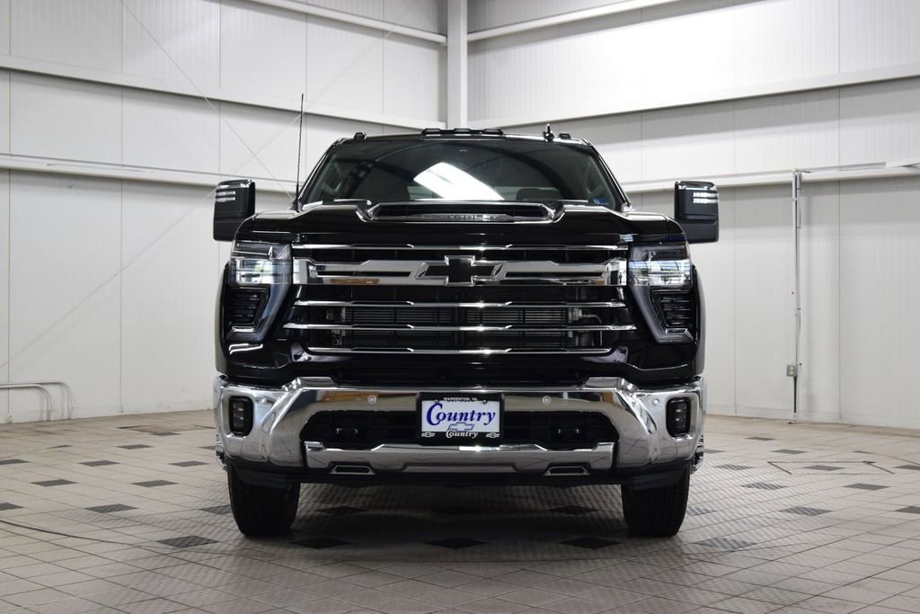 New 2026 Chevrolet Silverado 3500 LTZ w/ LTZ Plus Package AWD/4WD image 2