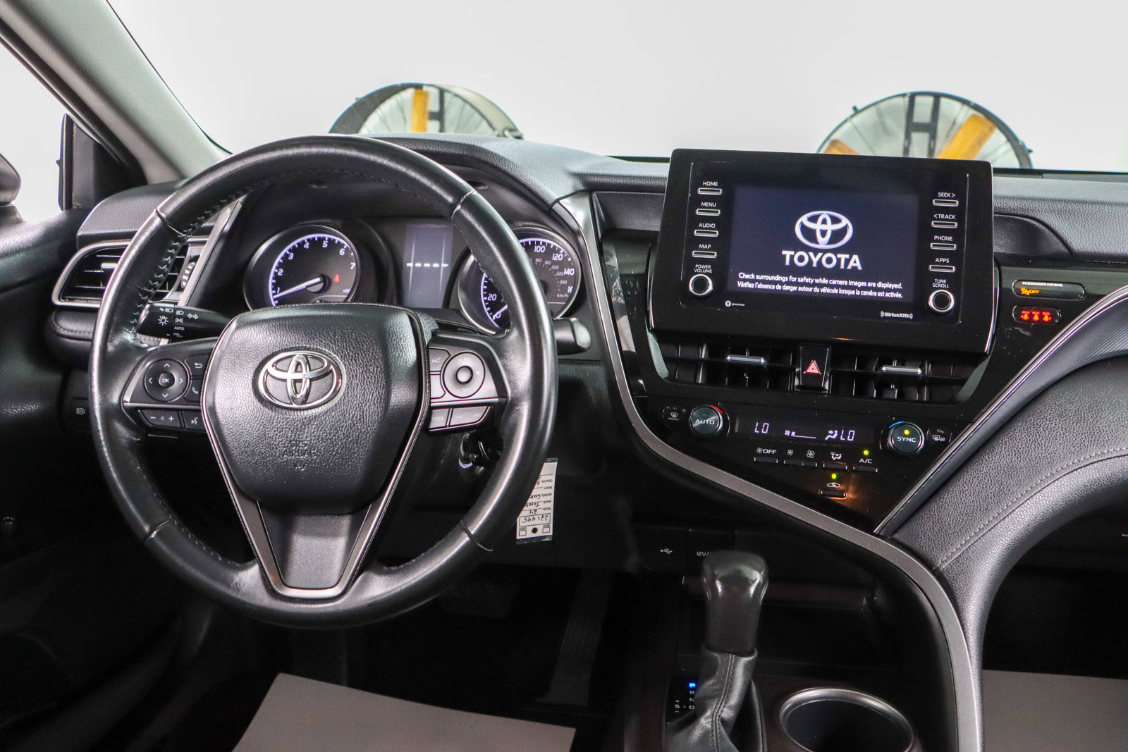 Used 2024 Toyota Camry SE FWD image 17