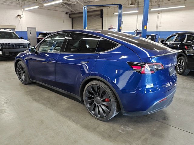 Used 2023 Tesla Model Y Performance AWD/4WD image 14