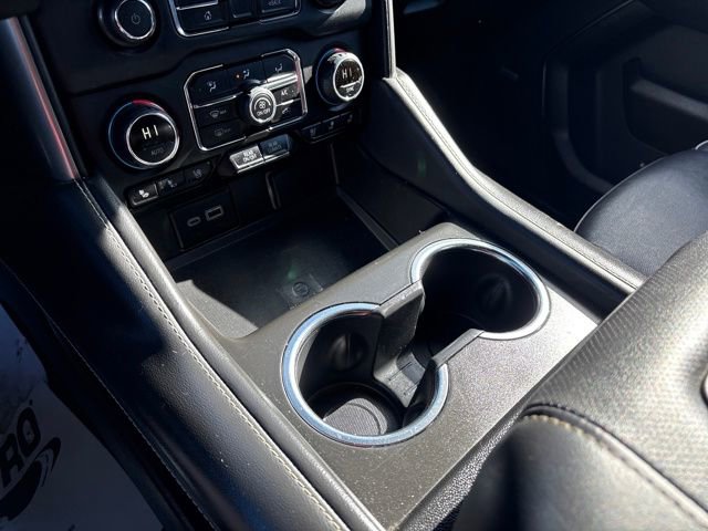 Used 2023 Chevrolet Suburban Premier image 25