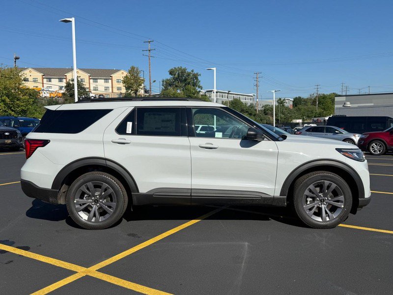 New 2027 Ford Explorer Active w/ Active Comfort Package AWD/4WD image 2