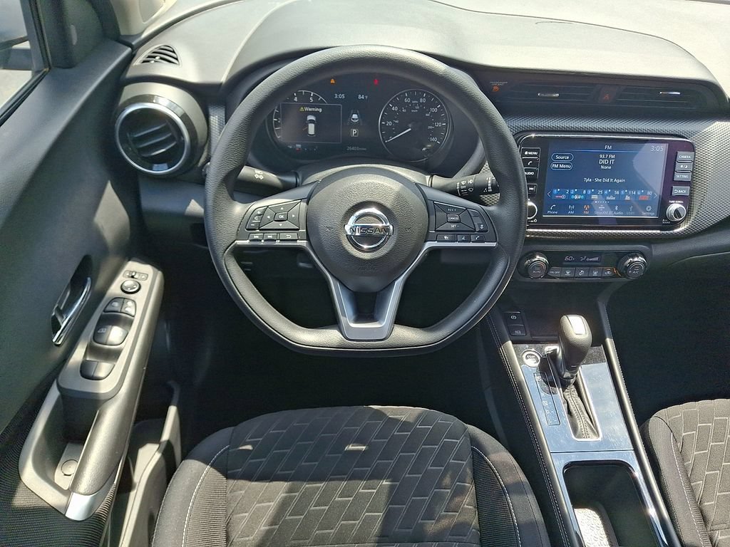 Used 2021 Nissan Kicks SV FWD image 12