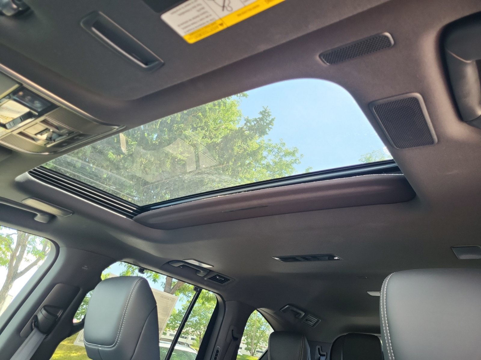 New 2026 Lexus LX 700h Luxury AWD/4WD image 31