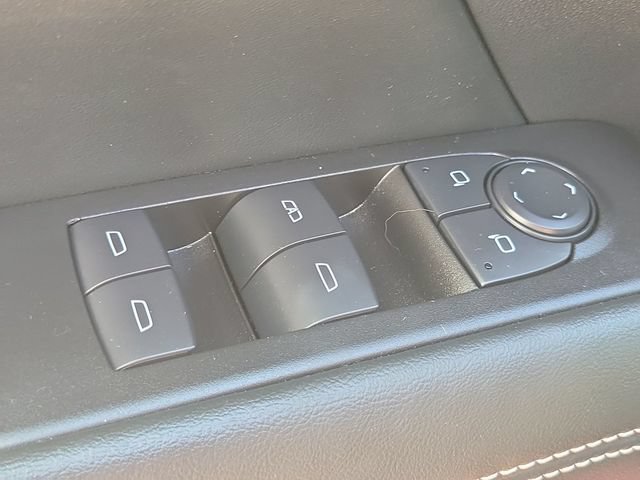 Used 2025 GMC Terrain Elevation AWD/4WD image 19