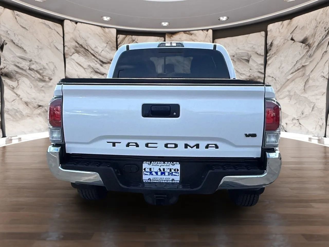 Used 2023 Toyota Tacoma TRD Off-Road image 4
