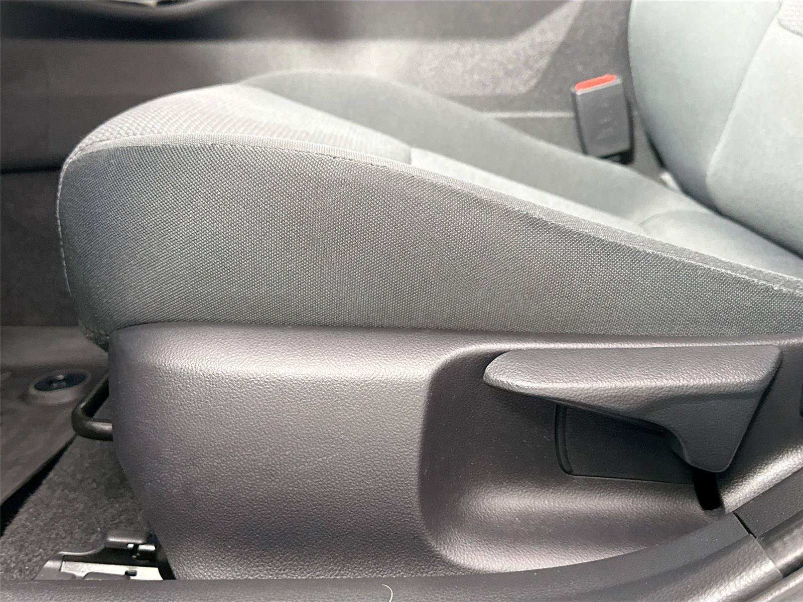 Certified 2023 Toyota Prius LE FWD image 27