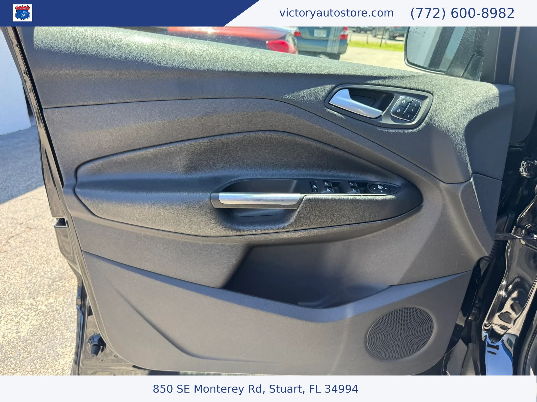 Used 2016 Ford Escape Titanium w/ Equipment Group 301A AWD/4WD image 28