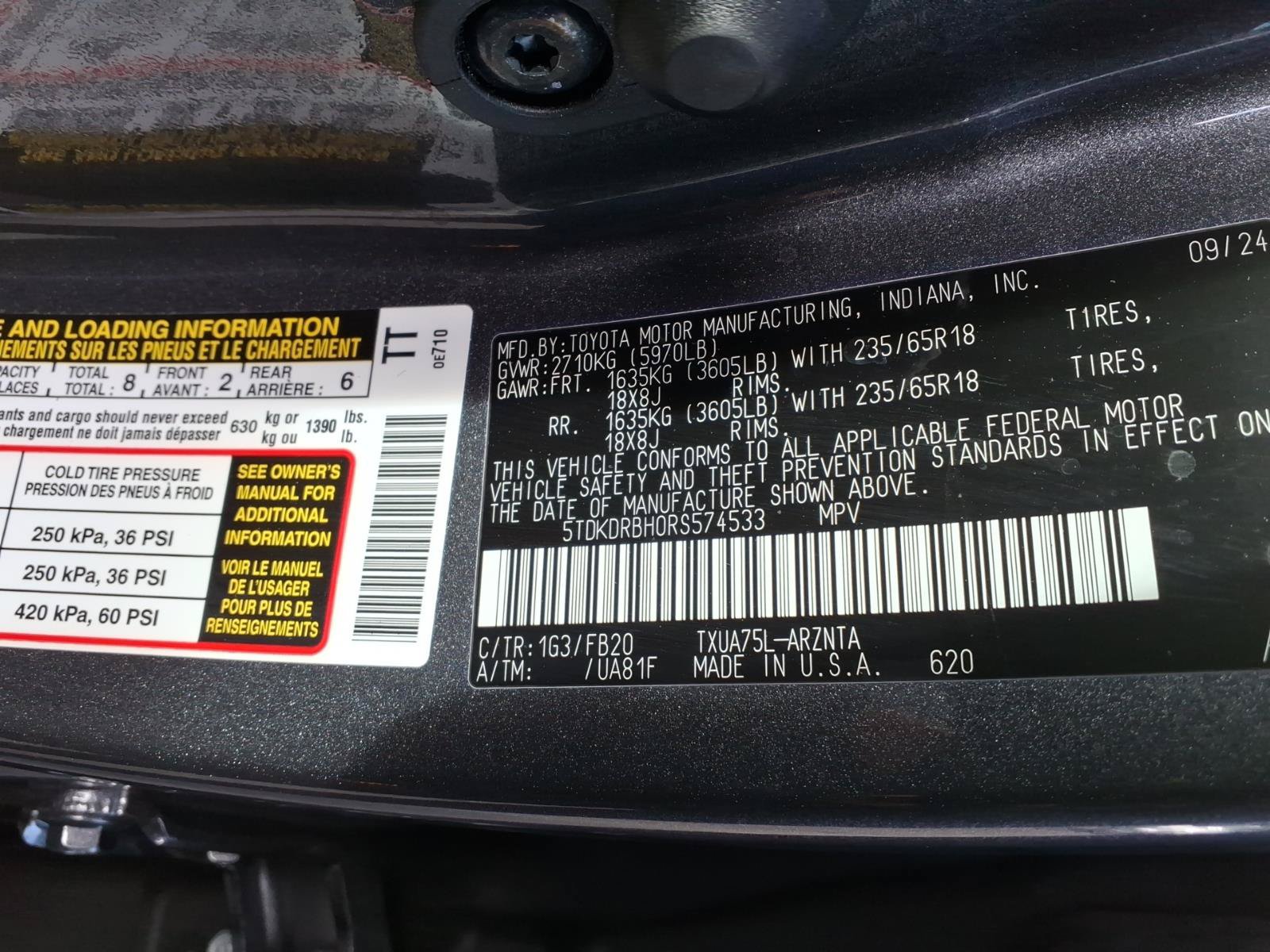 Used 2024 Toyota Highlander LE AWD/4WD image 38