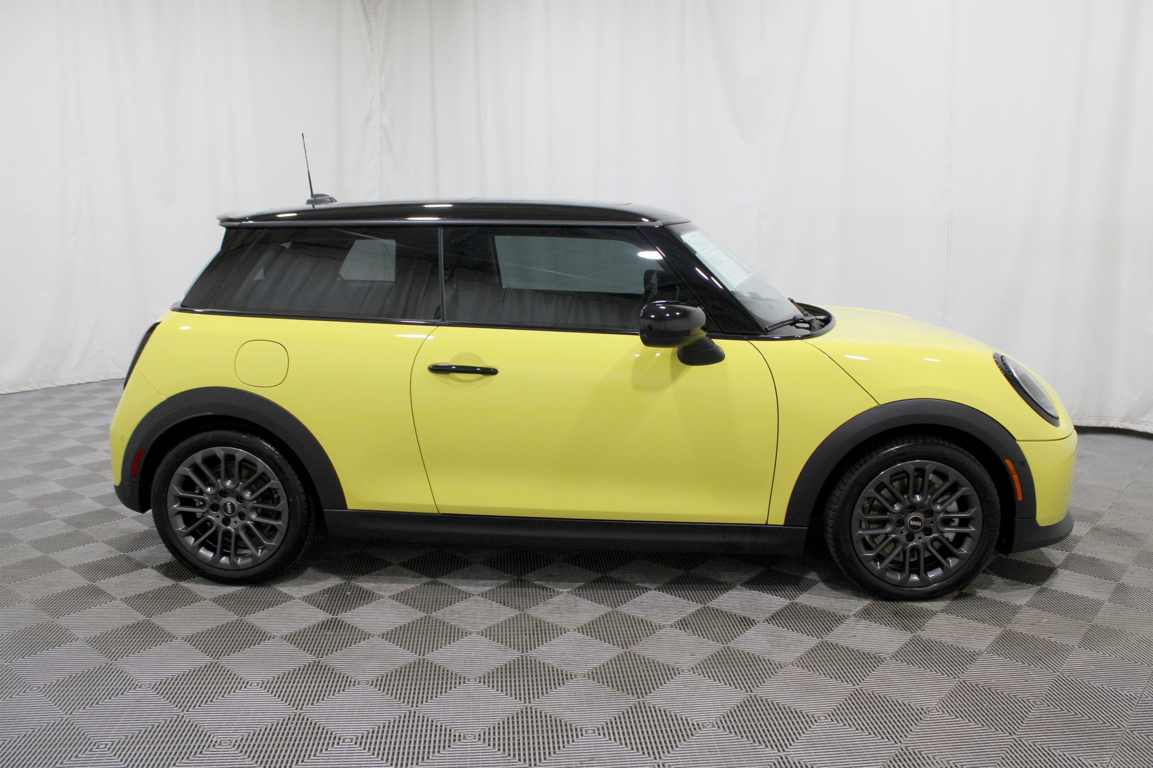 Used 2025 MINI Cooper S image 24