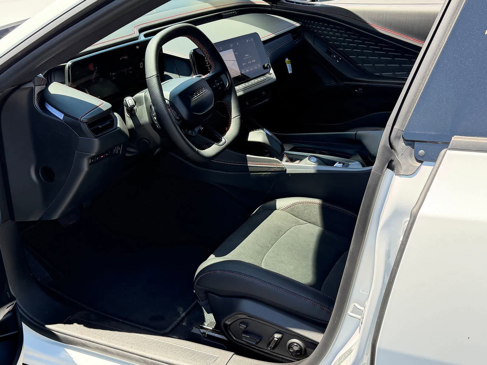 New 2026 Dodge Charger R/T AWD/4WD image 13