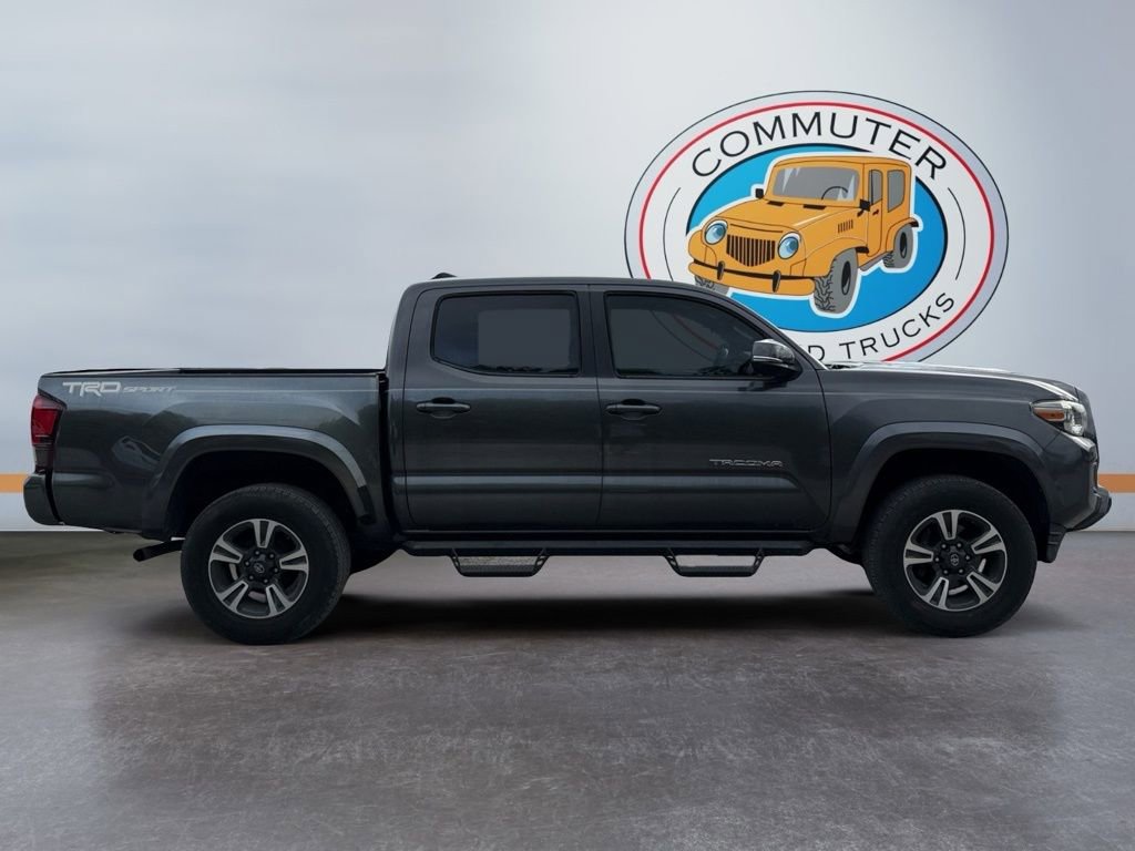 Used 2018 Toyota Tacoma TRD Sport image 7