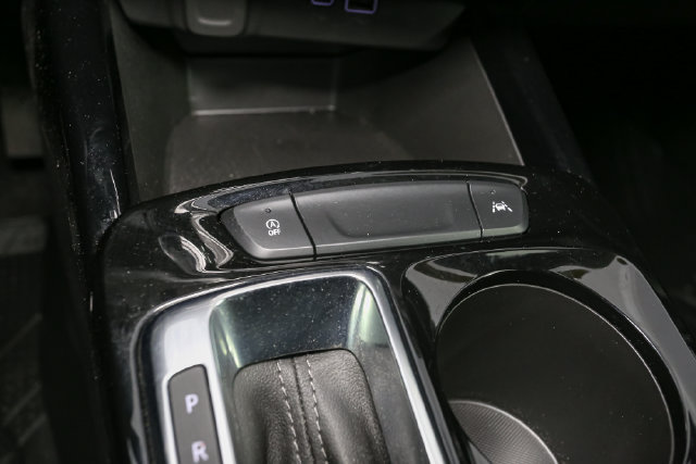 Used 2025 Chevrolet Trax LT w/ Driver Confidence Package FWD image 26