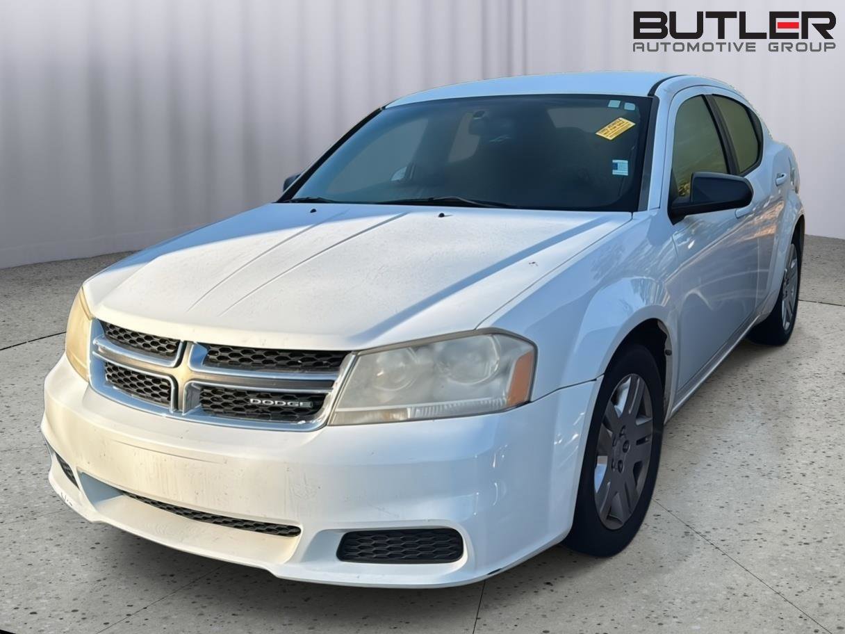 Used 2012 Dodge Avenger SE image 2