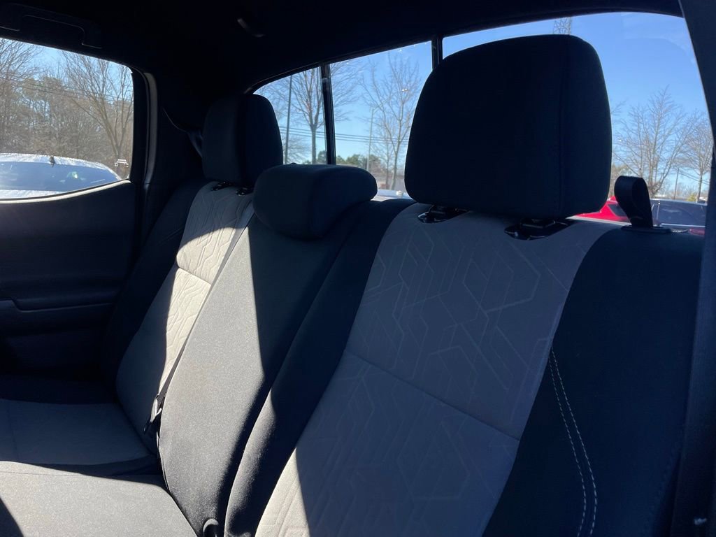 Used 2020 Toyota Tacoma TRD Off-Road w/ Technology Package image 40