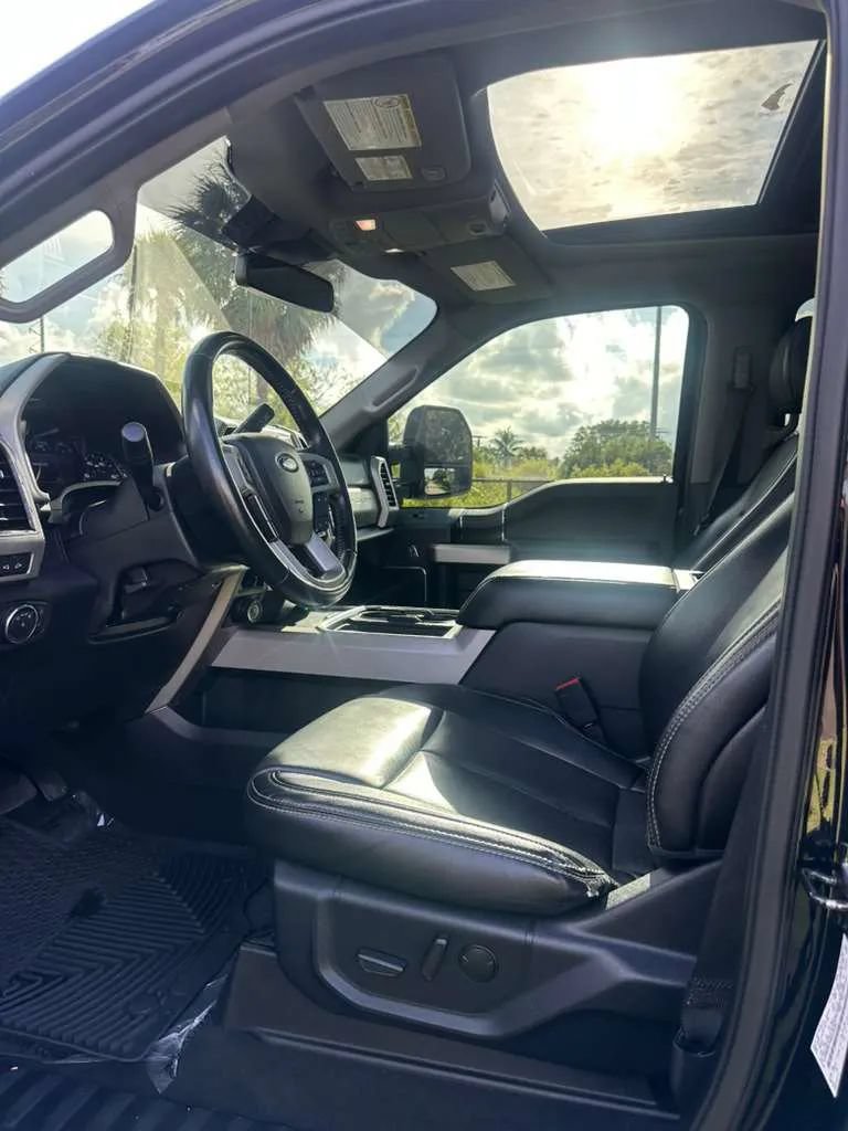 Used 2021 Ford F250 Lariat AWD/4WD image 9