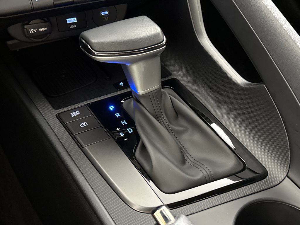 Certified 2025 Hyundai Elantra Sport FWD image 23