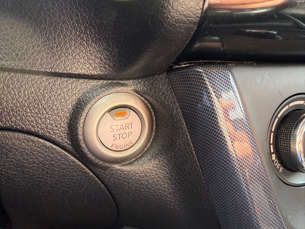 Used 2016 Nissan Sentra SR w/ Driver's Assist Package FWD image 16