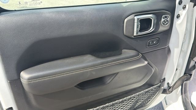 Used 2019 Jeep Wrangler Unlimited Sahara image 19