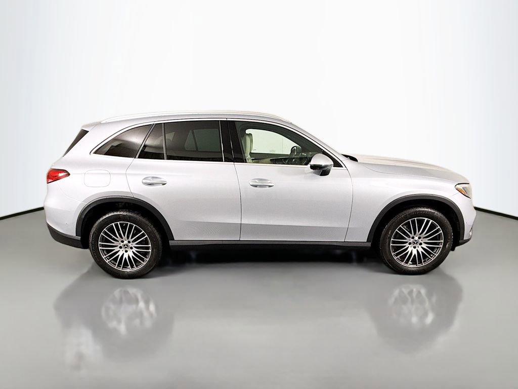 Certified 2024 Mercedes-Benz GLC 300 4MATIC image 8