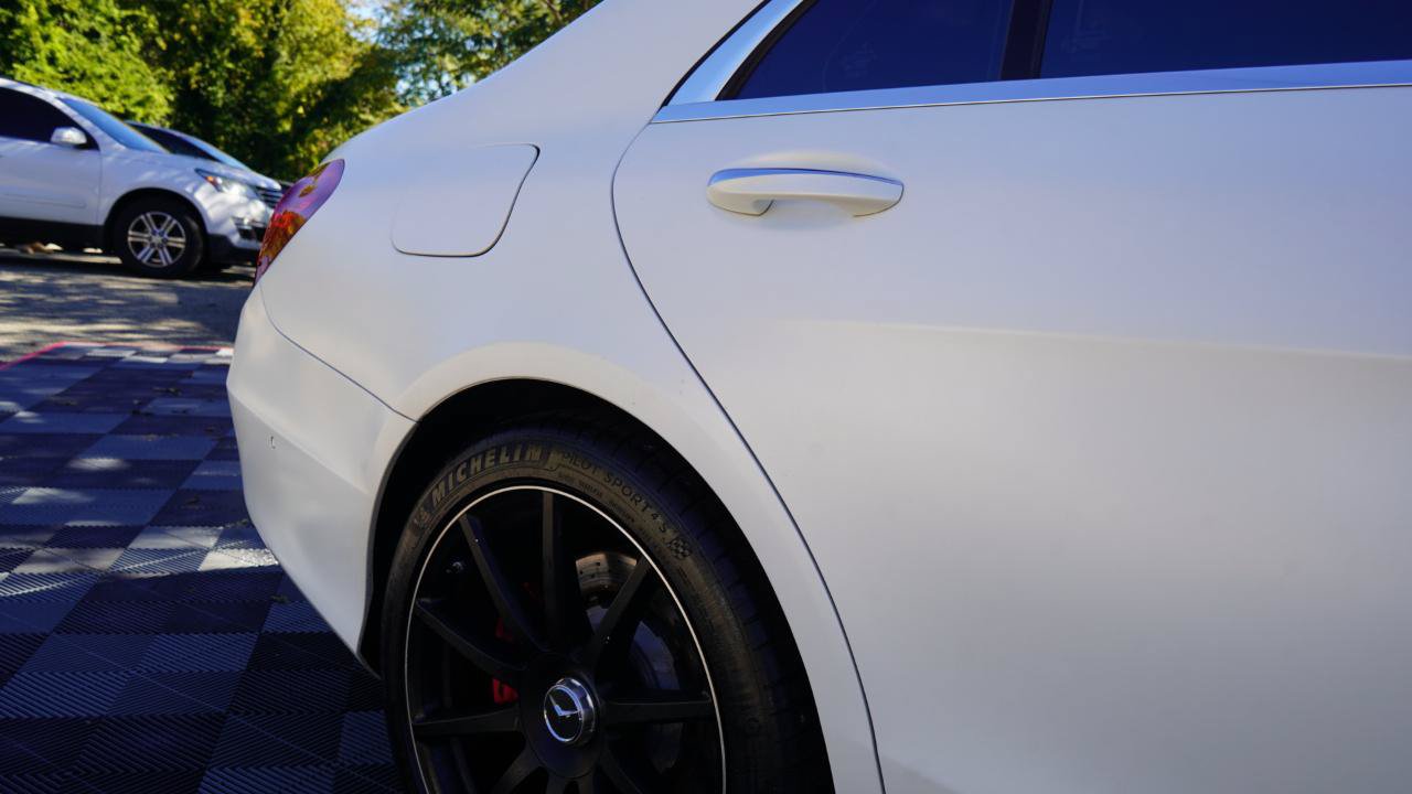 Used 2015 Mercedes-Benz S 63 AMG 4MATIC Sedan image 27