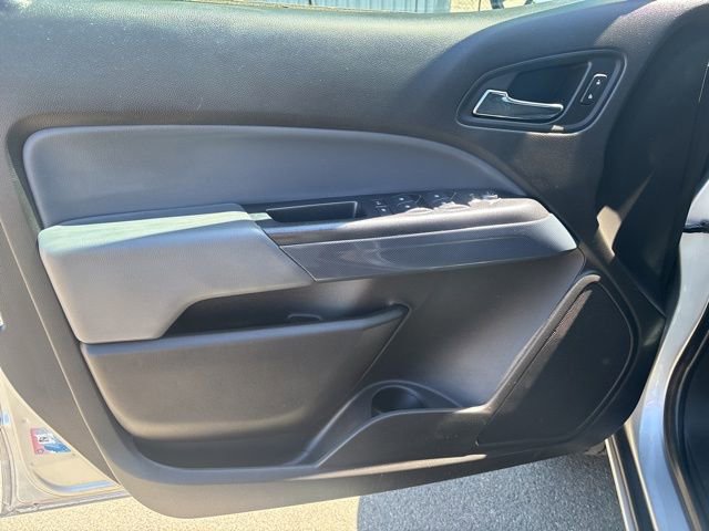 Used 2016 Chevrolet Colorado Z71 AWD/4WD image 10