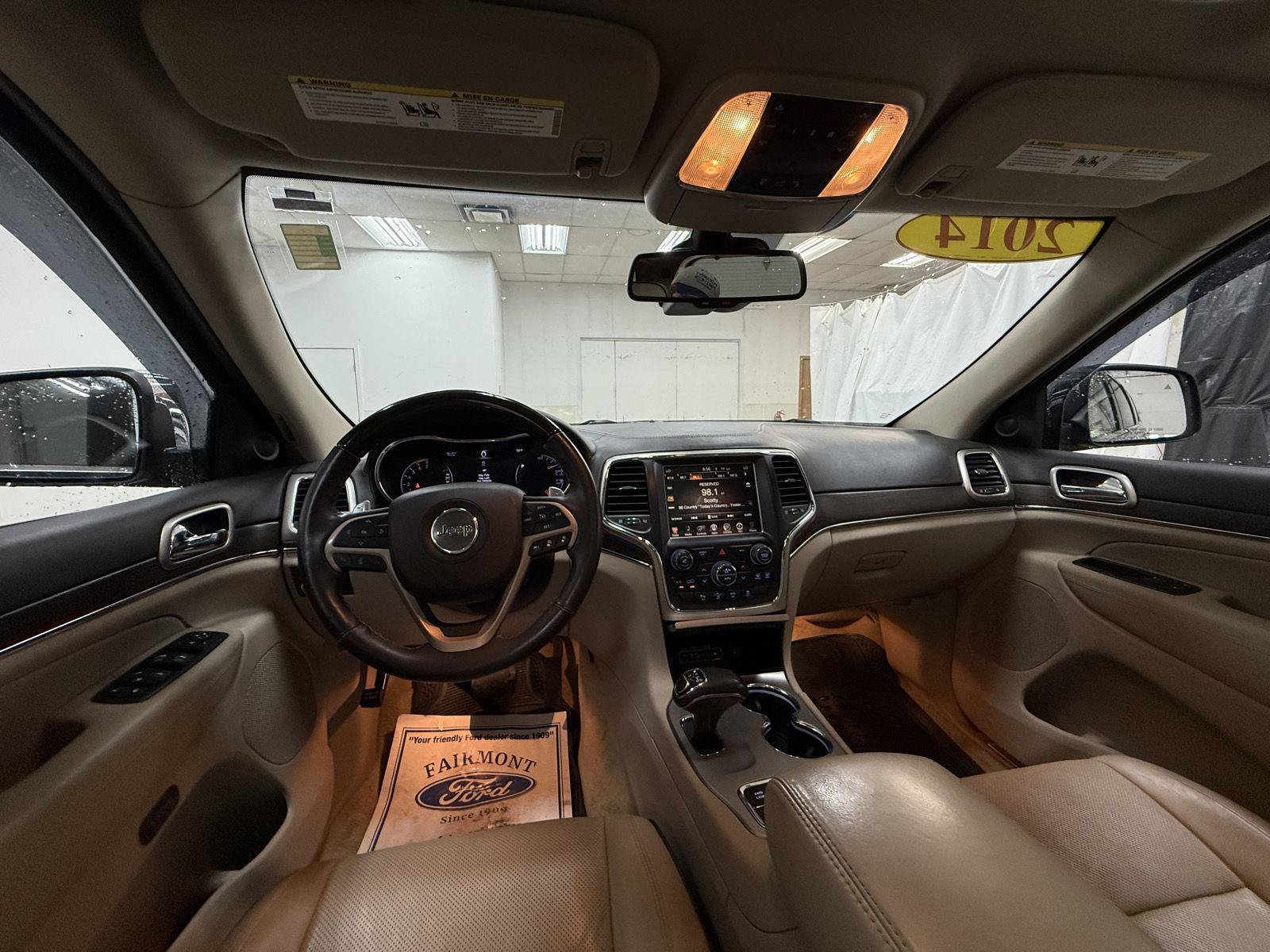 Used 2014 Jeep Grand Cherokee Overland w/ Advanced Technology Group AWD/4WD image 20