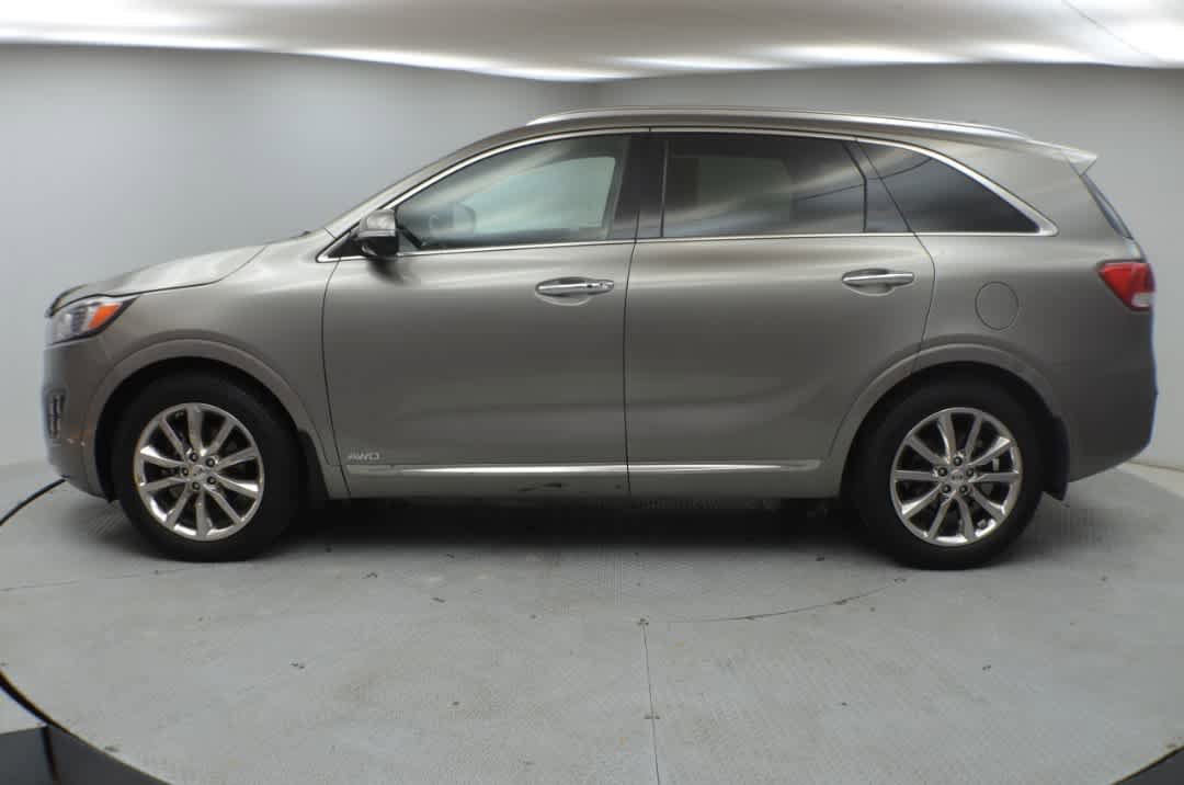 Used 2016 Kia Sorento SX w/ SXL Technology Package AWD/4WD image 6