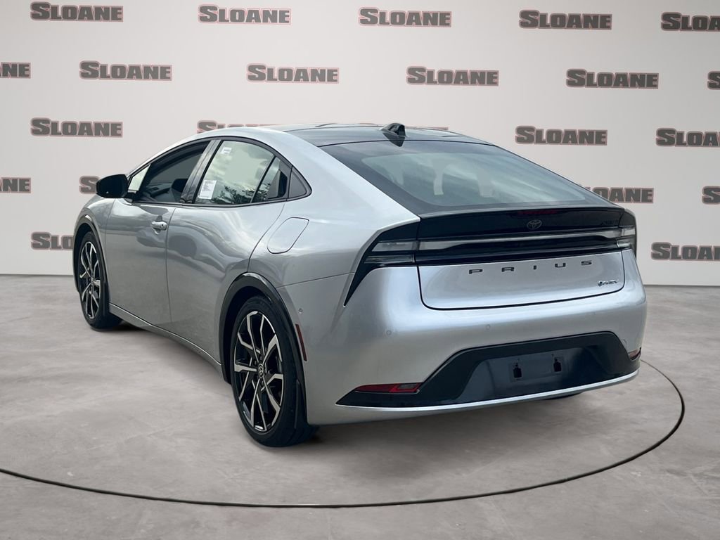 New 2026 Toyota Prius Plug-In Hybrid FWD image 3