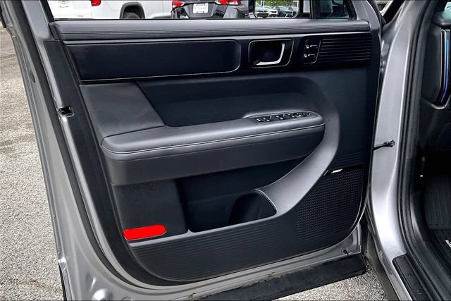 Used 2025 Hyundai Santa Fe Calligraphy FWD image 17