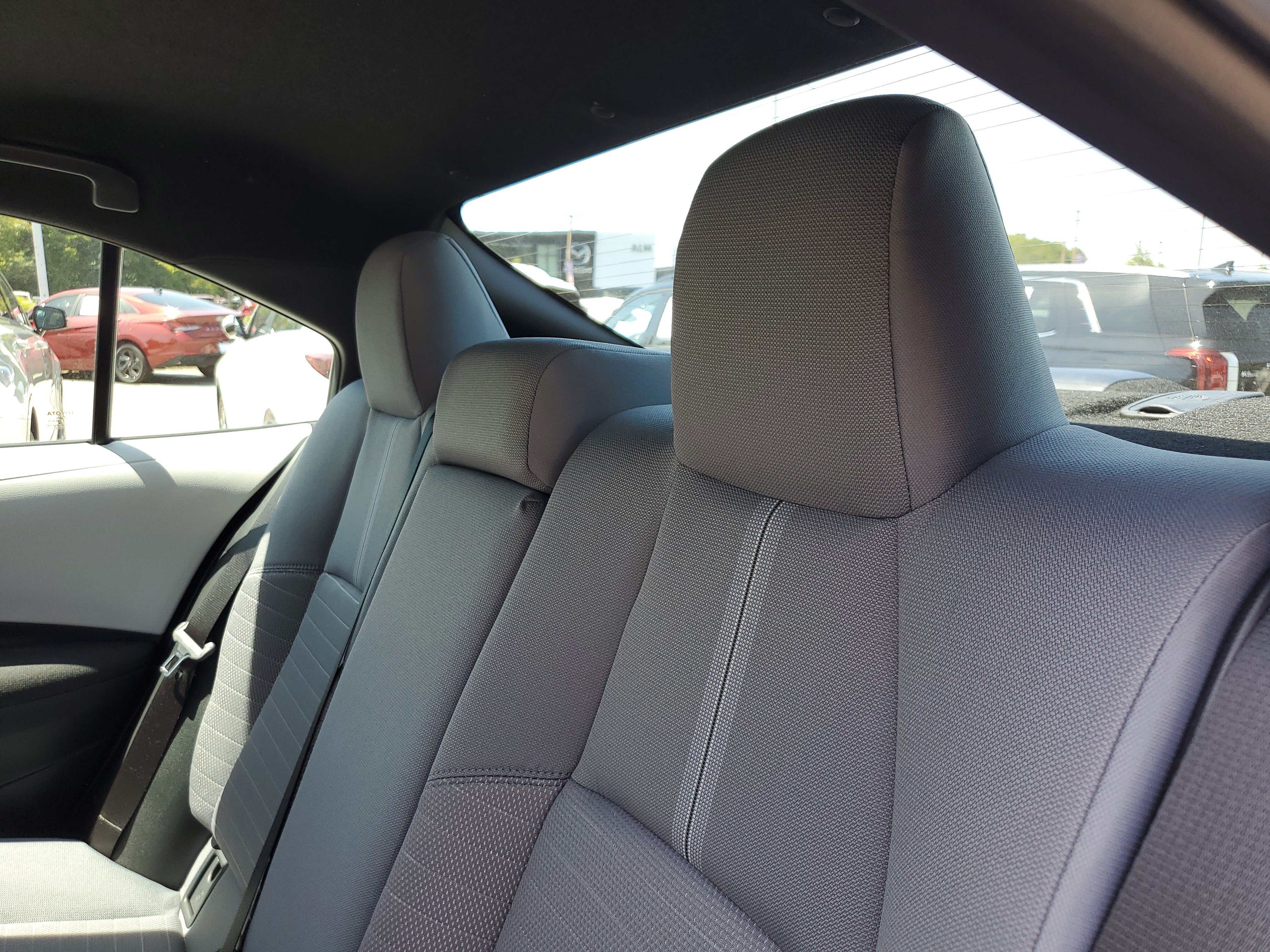 Used 2026 Toyota Corolla SE FWD image 9