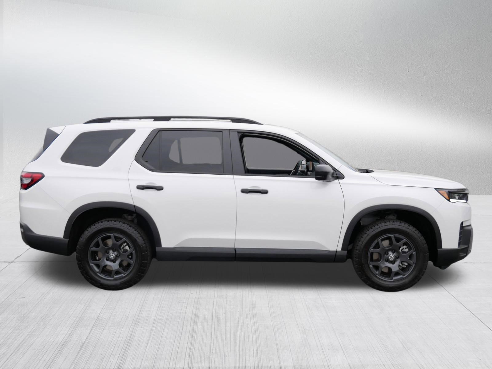 Used 2026 Honda Pilot TrailSport image 8