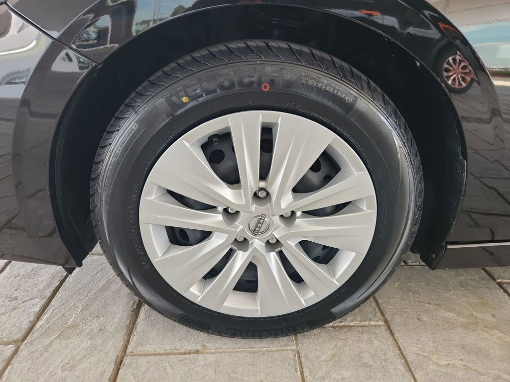 Used 2025 Nissan Sentra S FWD image 29