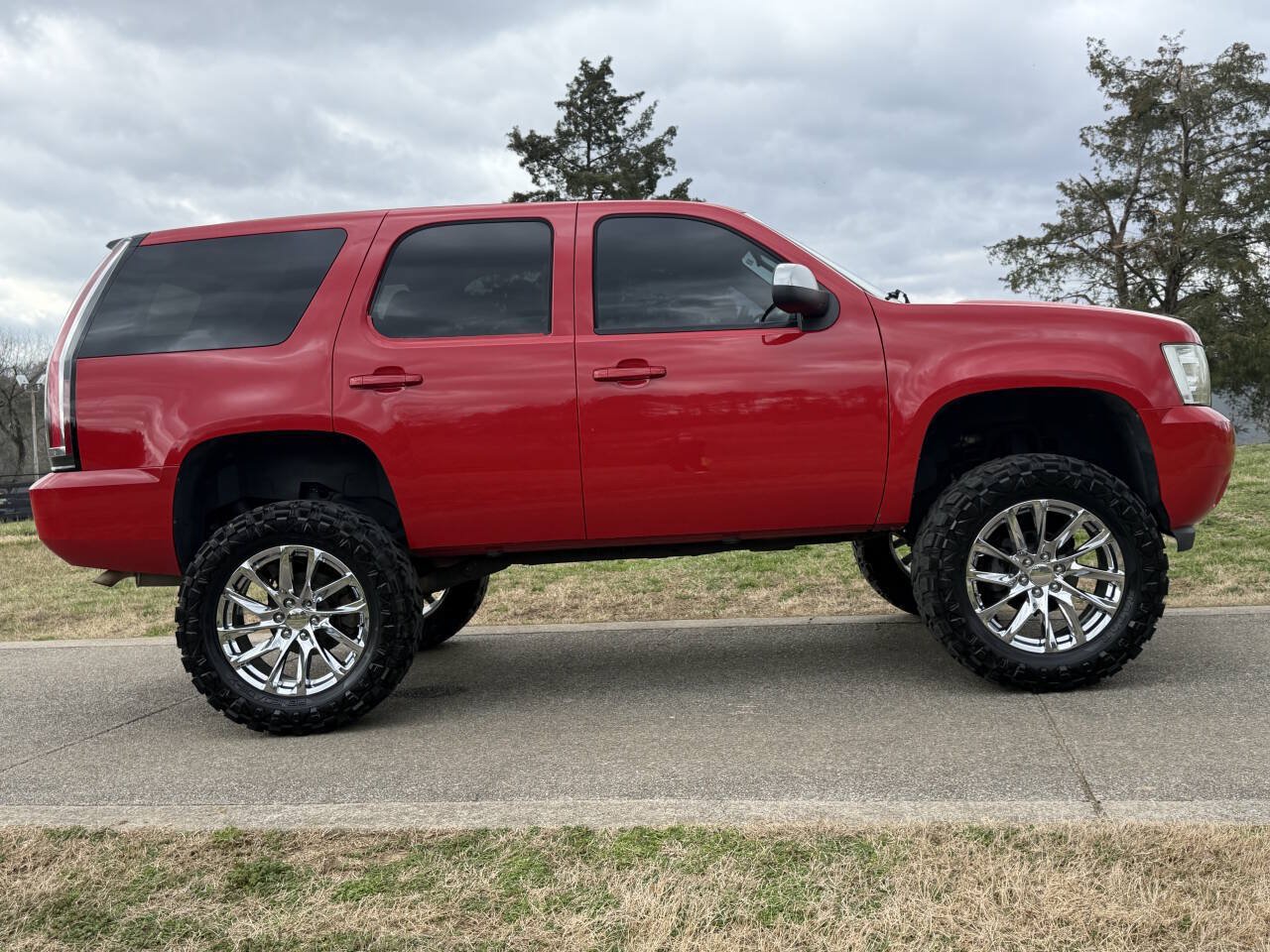 Used 2014 Chevrolet Tahoe 4WD w/ Skid Plate Package image 9