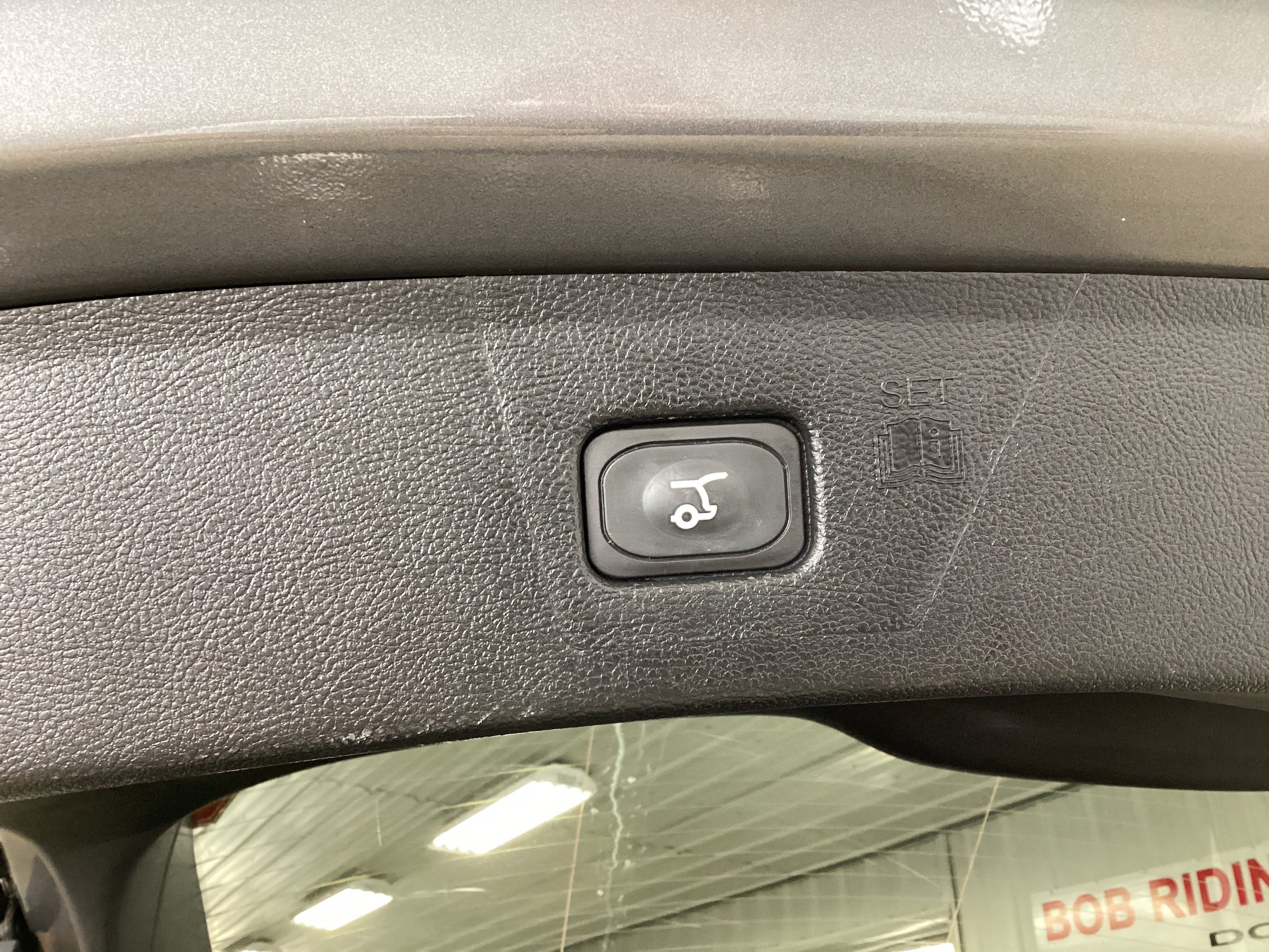 Used 2024 Ford Edge SEL w/ Convenience Package AWD/4WD image 6