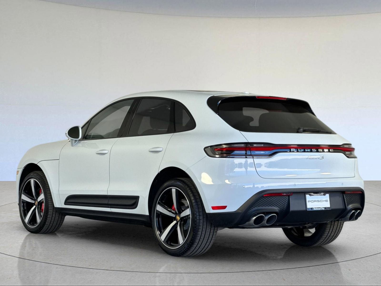 New 2026 Porsche Macan S image 3