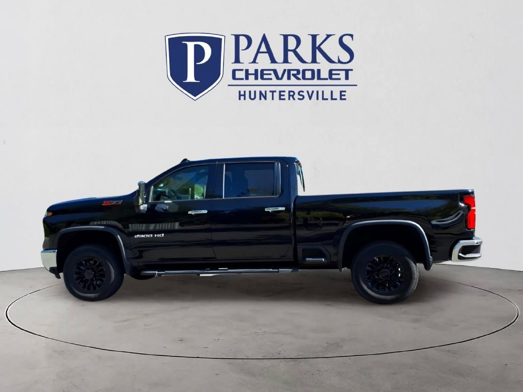 Used 2024 Chevrolet Silverado 2500 LTZ w/ LTZ Plus Package AWD/4WD image 28