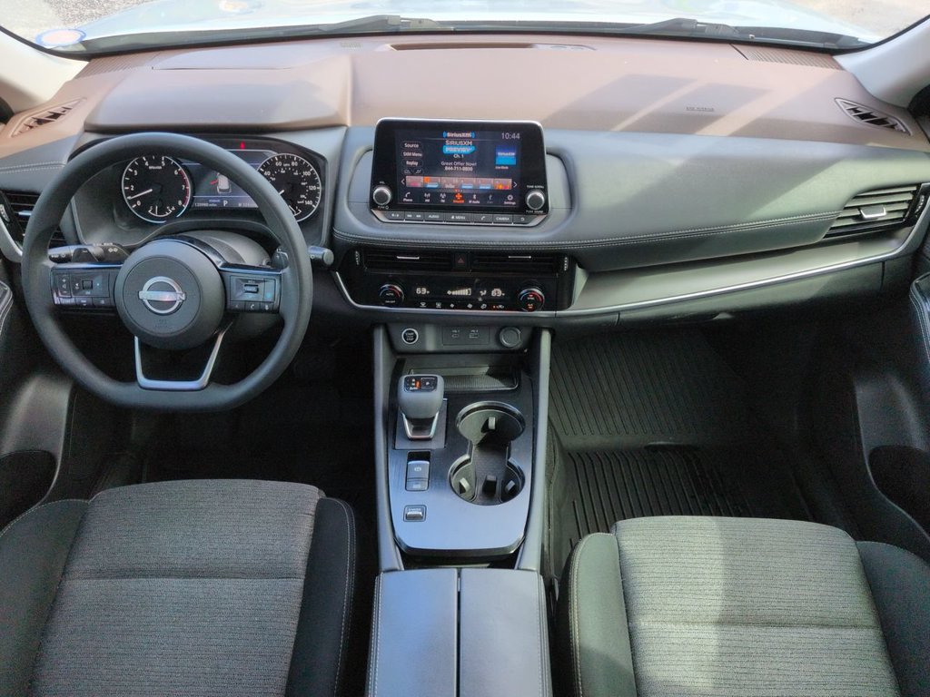 Used 2022 Nissan Rogue SV FWD image 15