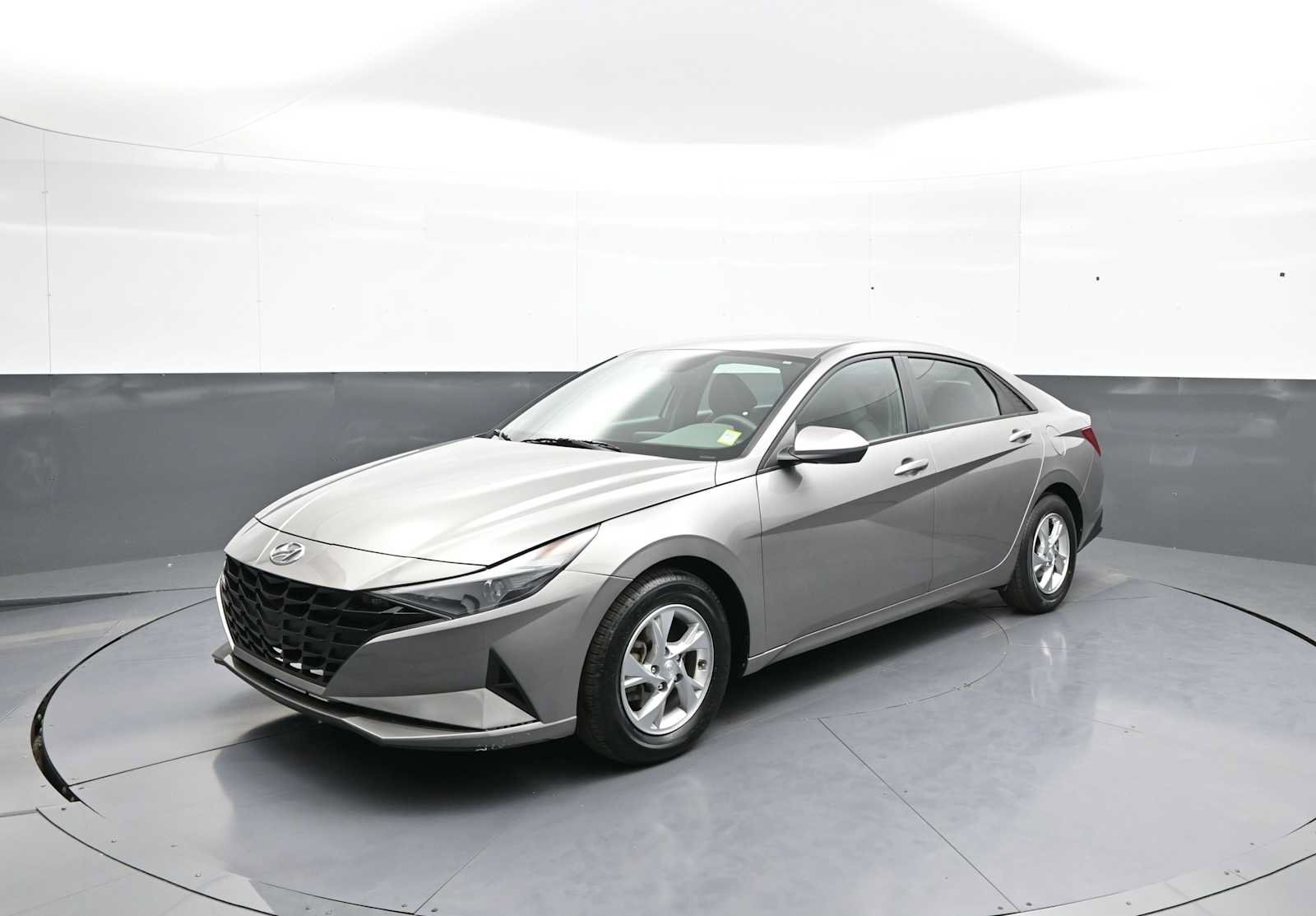 Certified 2023 Hyundai Elantra SE FWD image 10