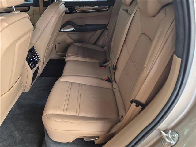 Used 2019 Porsche Cayenne Turbo AWD/4WD image 26