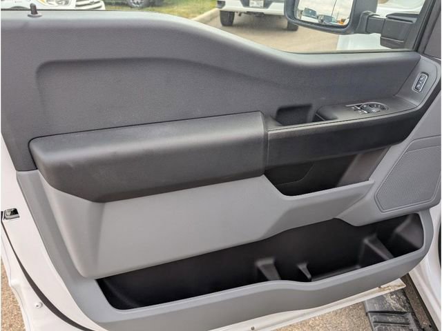 New 2025 Ford F350 XL w/ XL Chrome Package image 15