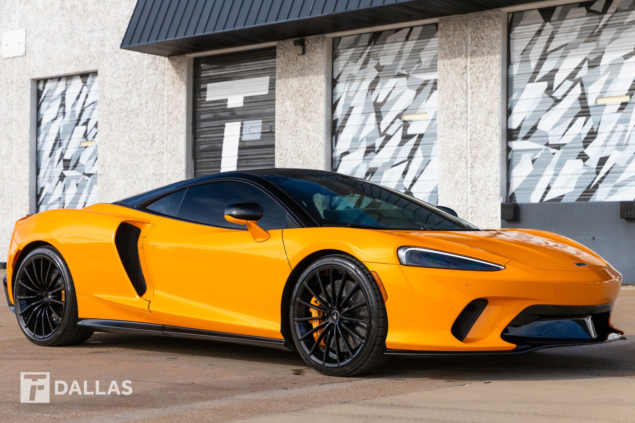 Used 2023 McLaren GT image 18