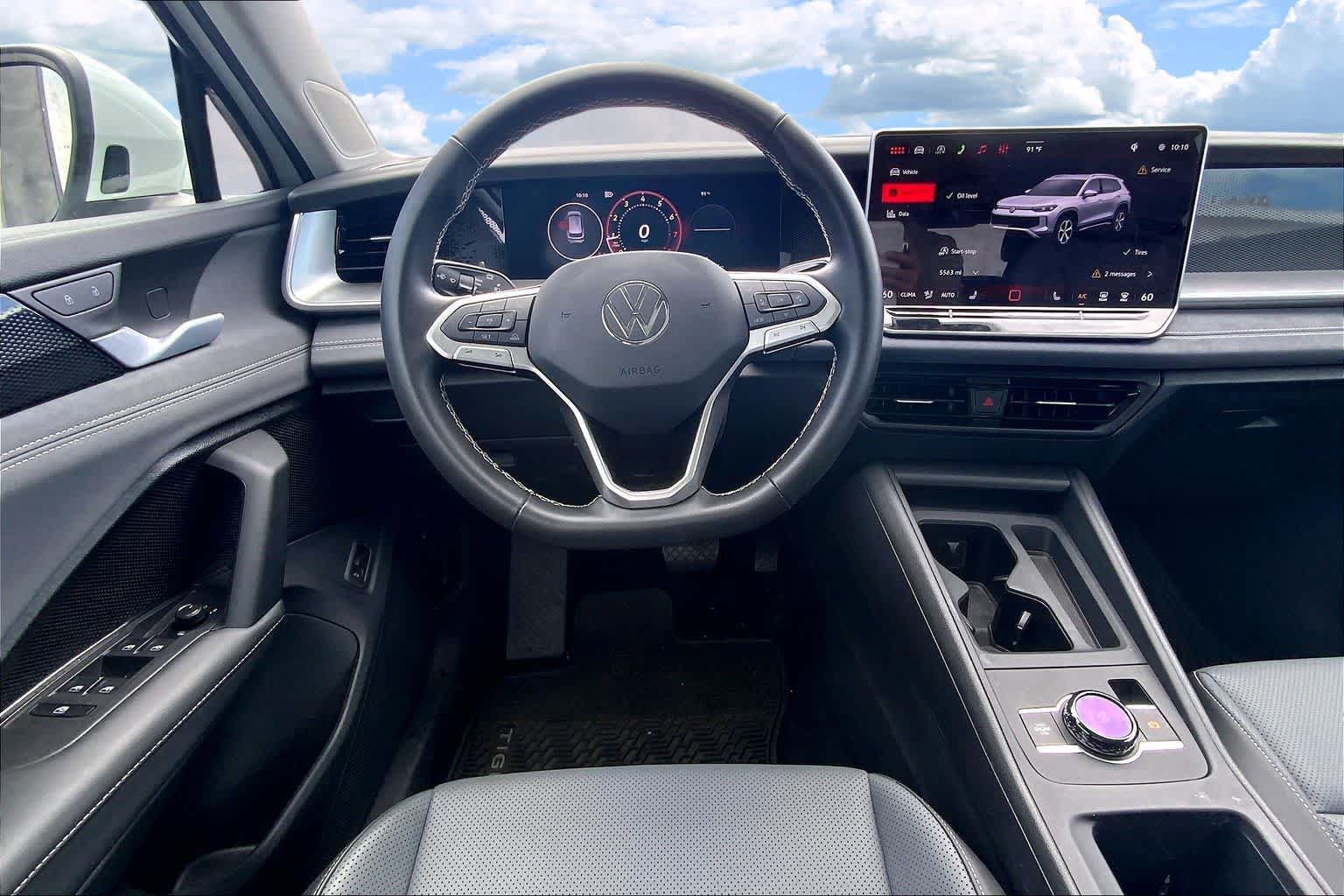 Certified 2026 Volkswagen Tiguan SE FWD image 14