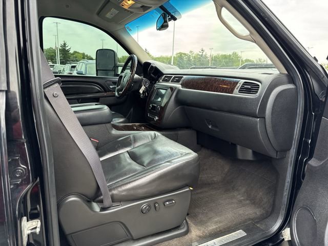 Used 2011 GMC Sierra 2500 Denali AWD/4WD image 27