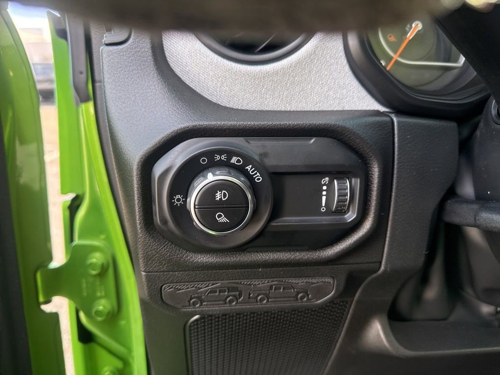 New 2025 Jeep Gladiator Sport image 29