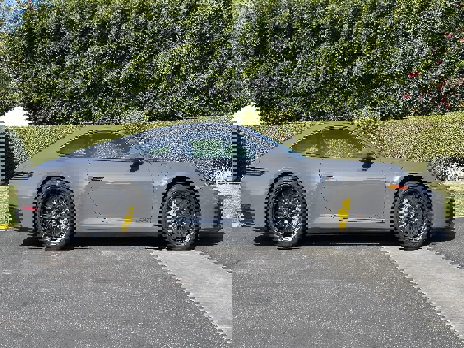 Used 2025 Porsche 911 Carrera GTS image 8