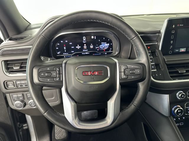 Used 2023 GMC Yukon XL SLT w/ SLT Premium Package image 14