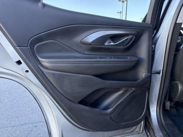 Used 2023 GMC Terrain SLE w/ Driver Convenience Package image 75