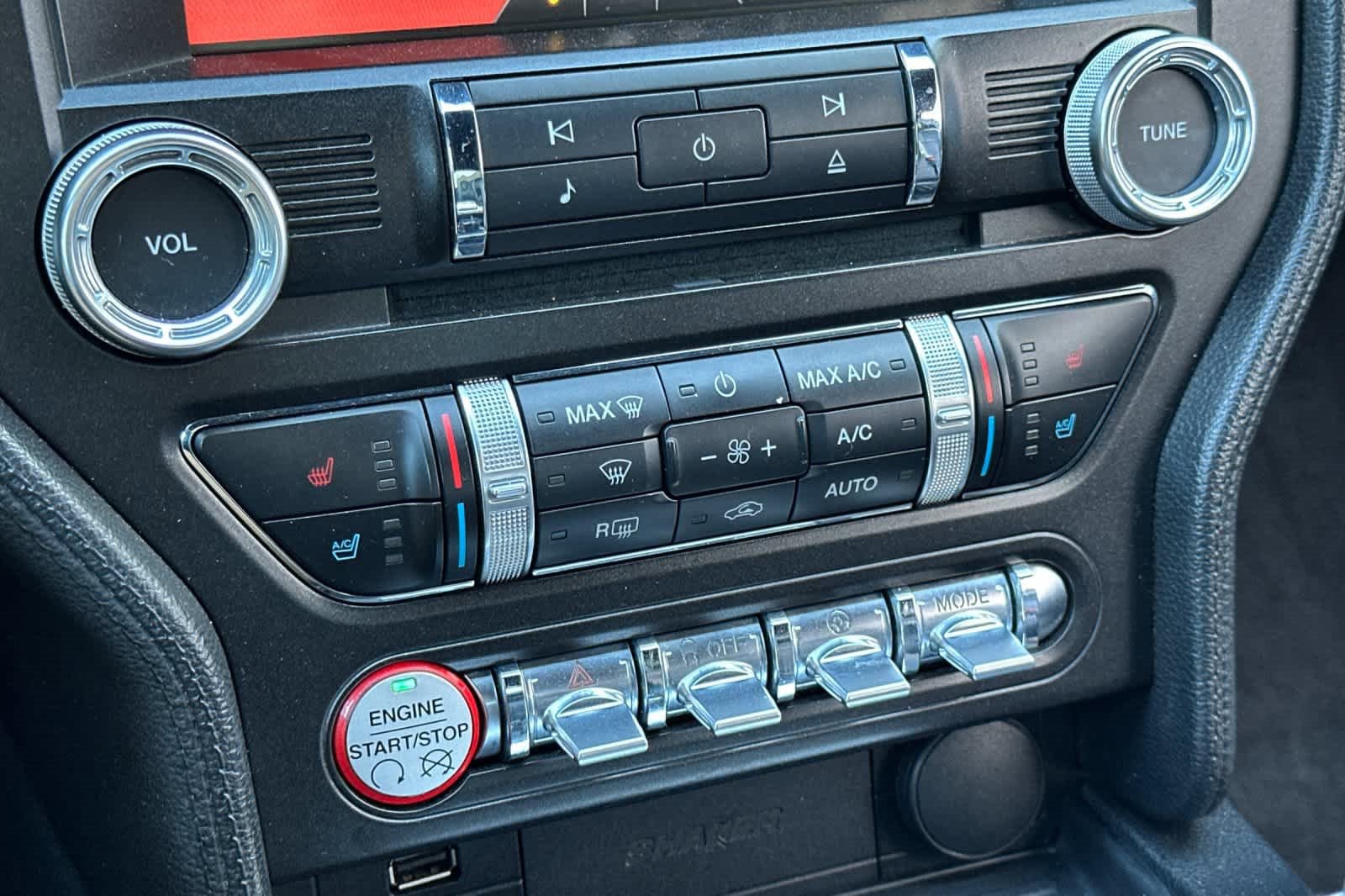 Used 2015 Ford Mustang GT Premium w/ Equipment Group 401A image 19