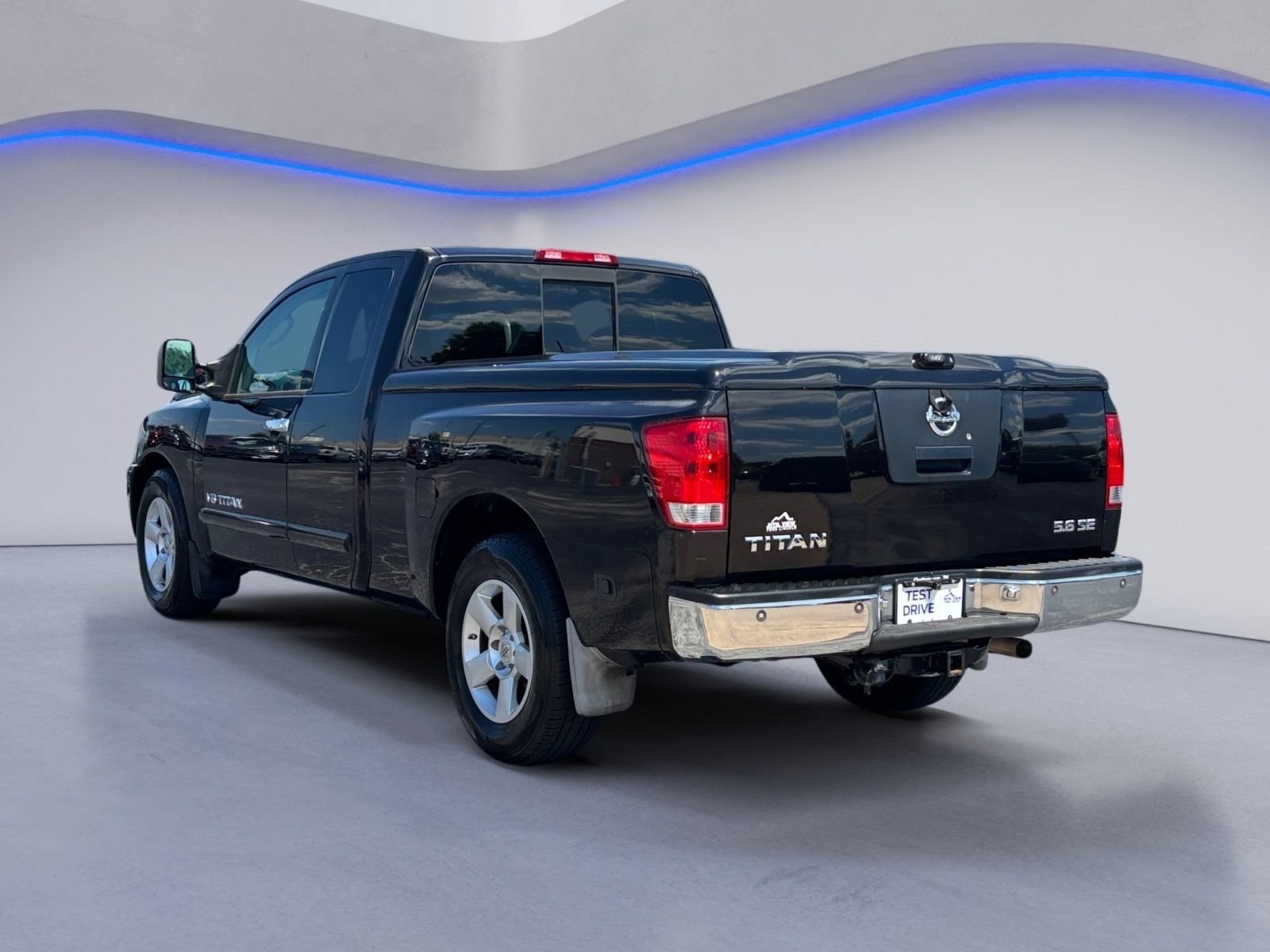 Used 2006 Nissan Titan SE RWD image 3