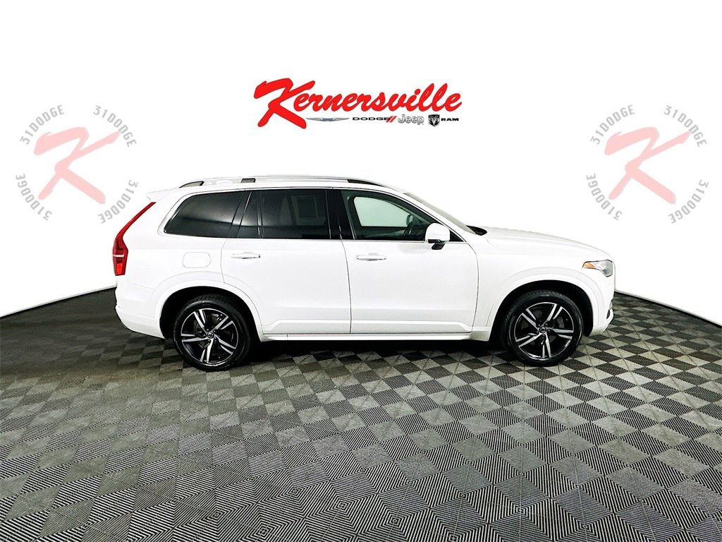 Used 2016 Volvo XC90 T5 Momentum image 8